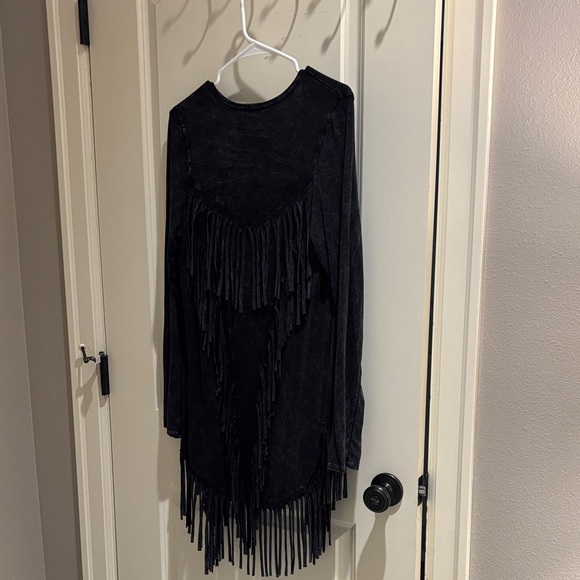 T Party (M) Western Fashion Dark Gray/Black Fringe Cardigan - Picture 1 of 8
